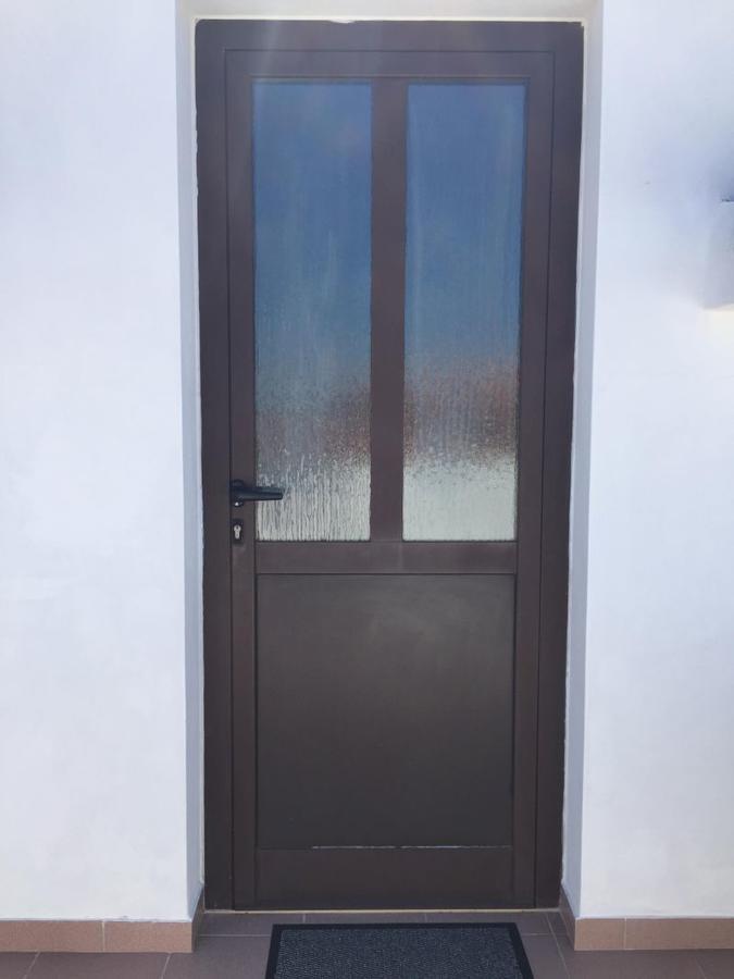 Studio Apartments Ana 罗维尼 外观 照片